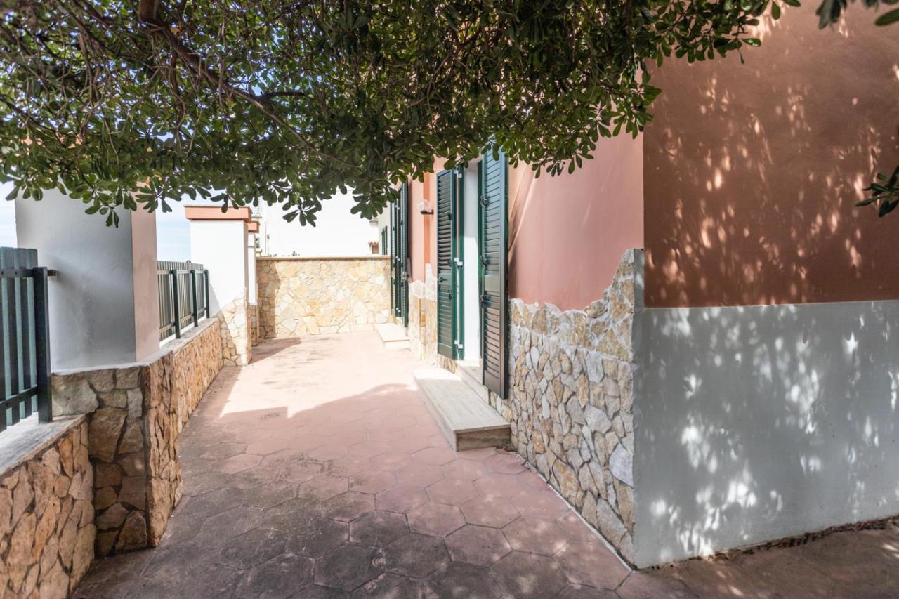 Villetta Bianca Sulla Spiaggia - Apulia Home Gallipoli Exterior foto
